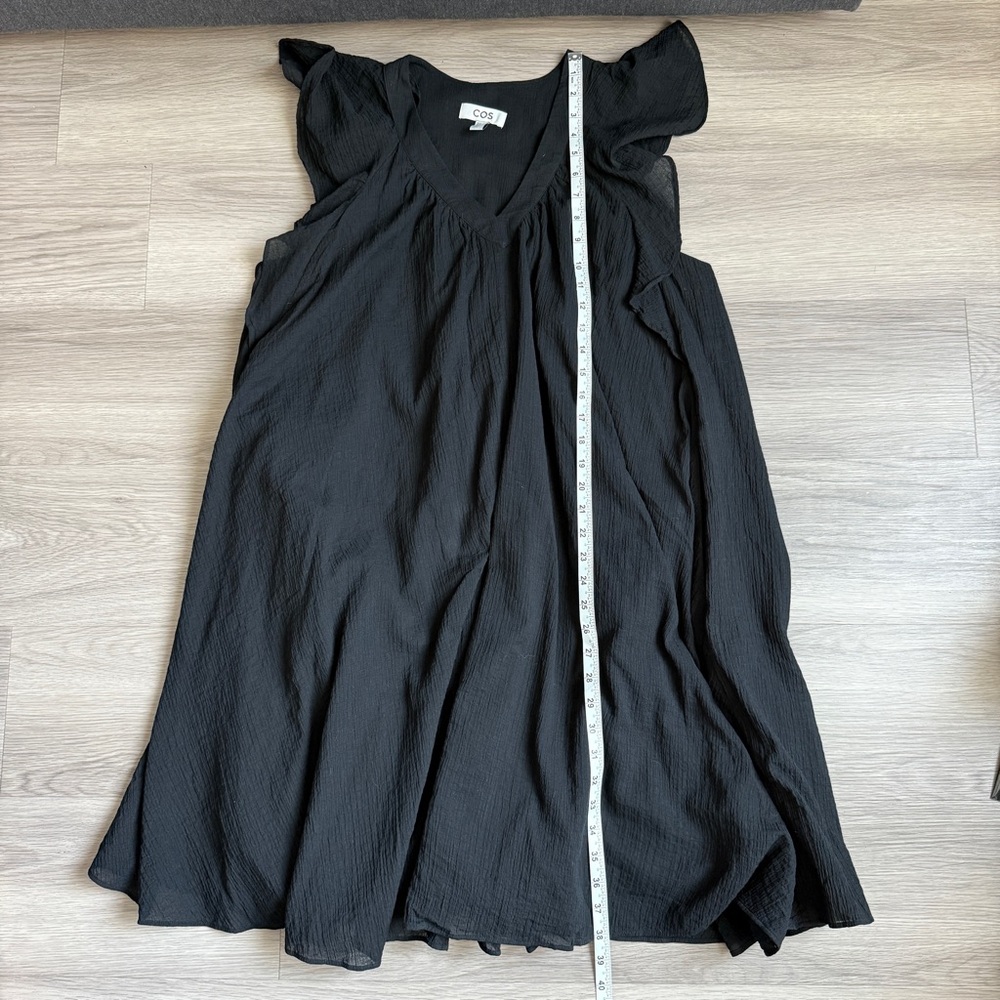 COS Ruffled Cap-Sleeve Dress in Black - Picture 10 of 11